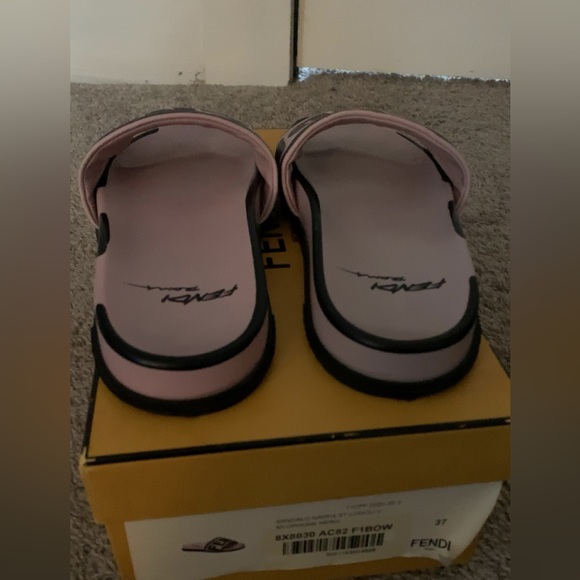 FENDI Roma Purple and black women slides - Picture 3 of 3